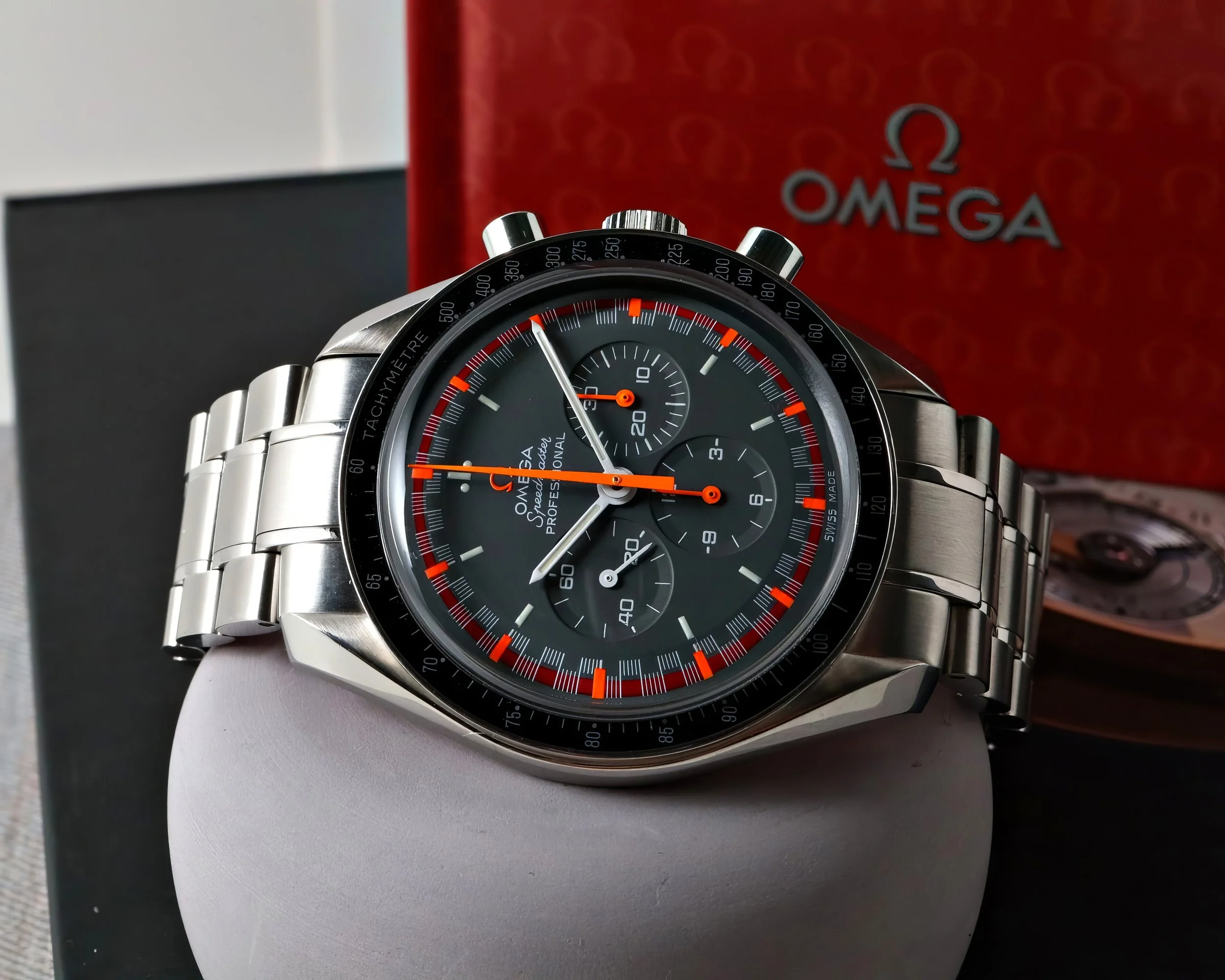 Omega Speedmaster "Japan Racing" Limited Edition 3570.40.00