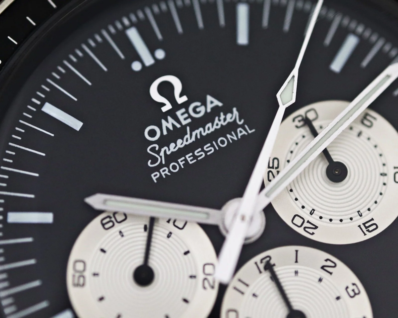 Omega "Speedy Tuesday 1" Speedmaster 311.32.42.30.01.001