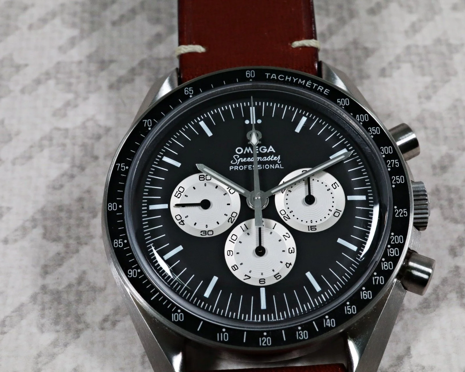 Omega "Speedy Tuesday 1" Speedmaster 311.32.42.30.01.001