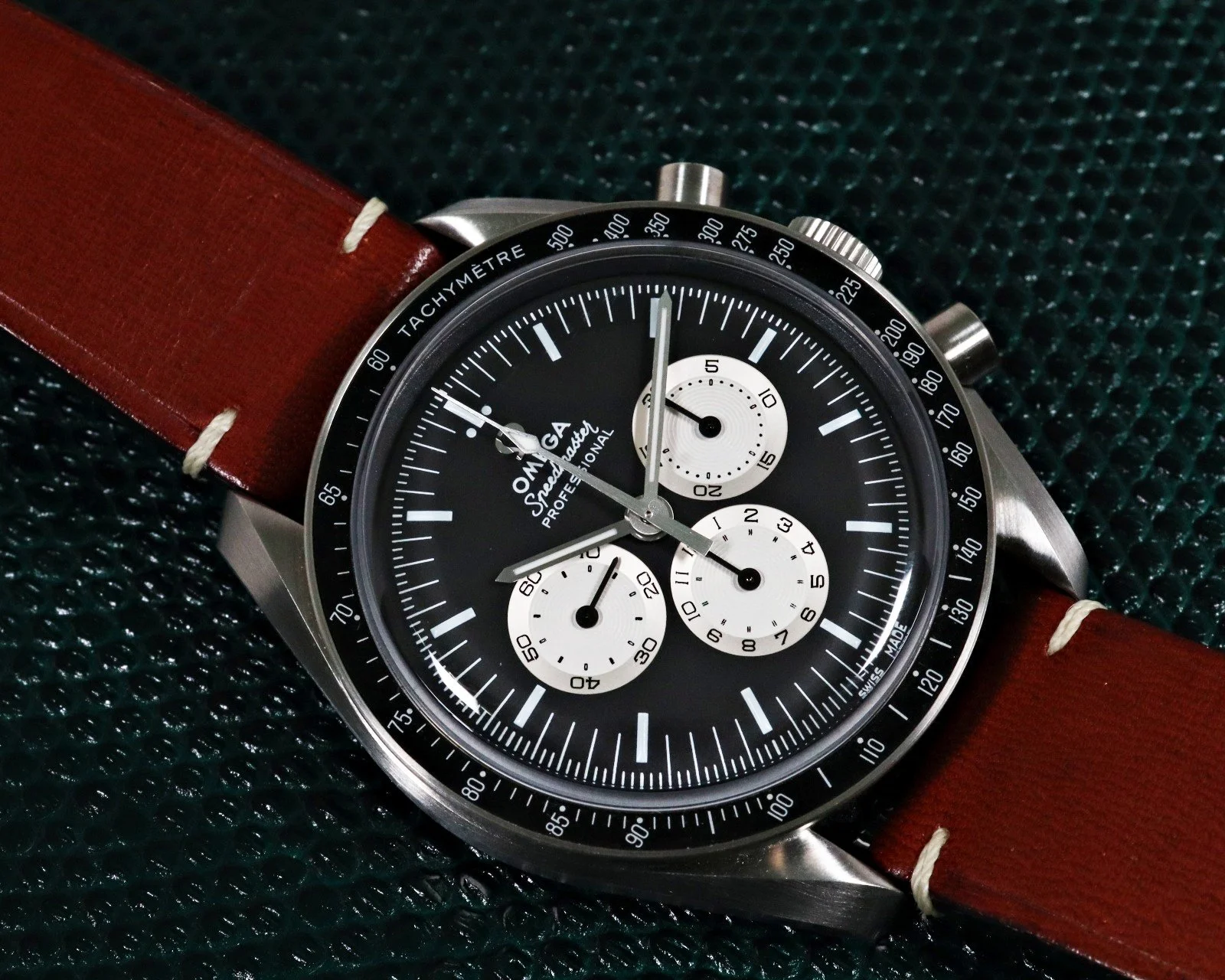Omega "Speedy Tuesday 1" Speedmaster 311.32.42.30.01.001