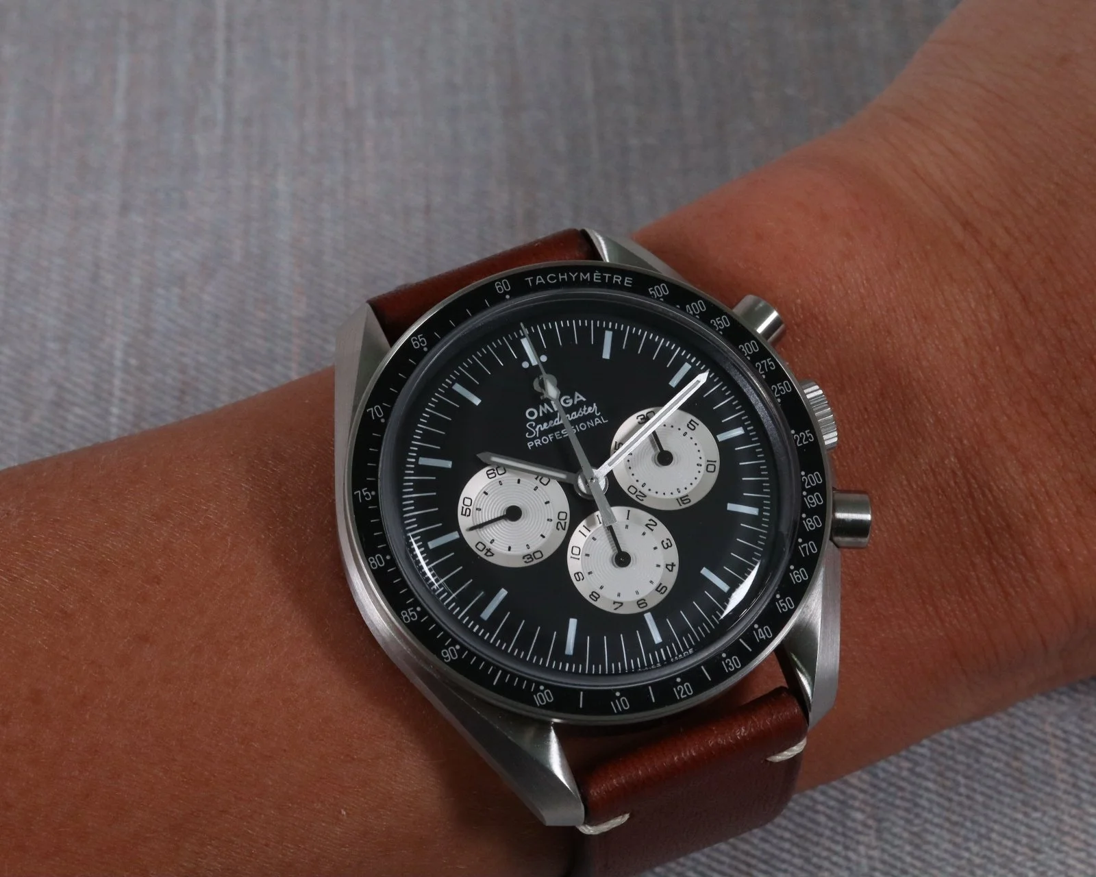 Omega "Speedy Tuesday 1" Speedmaster 311.32.42.30.01.001