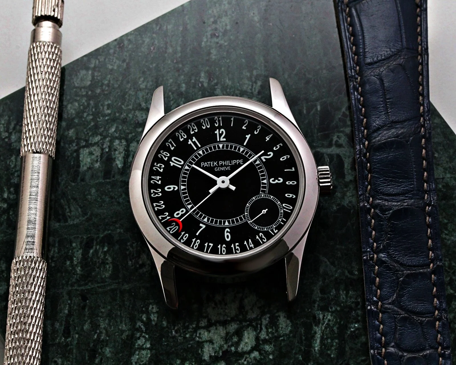 Patek Philippe Calatrava 6000G-001