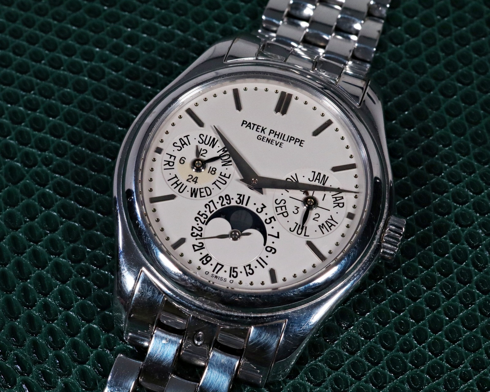Patek Philippe Perpetual Calendar 5136G